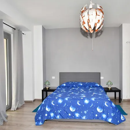 بيت ضيافة La Rondinella *