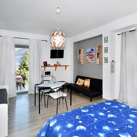 La Rondinella بيت ضيافة